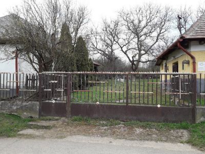2 rodinné domy na jednom pozemku v Baktakék - 2