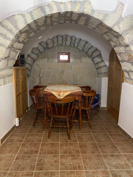 Rodinný 3izbový dom Mád - 9