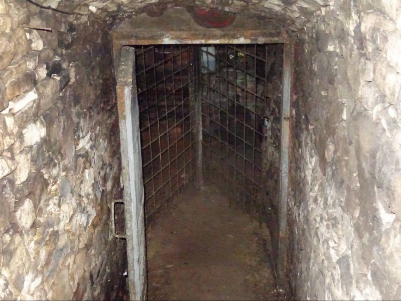 2 - izbová murovaná chata s vinicou, Viničky, Trebišov - okolie - 10