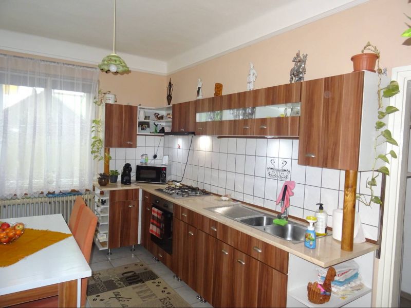 Rodinný dom 4 izbový - Szalaszend - 8