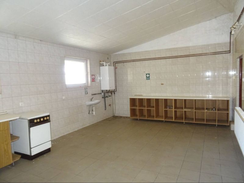 OBJEKT na podnikanie - veľkoobchod, distribúcia, sklad - 10